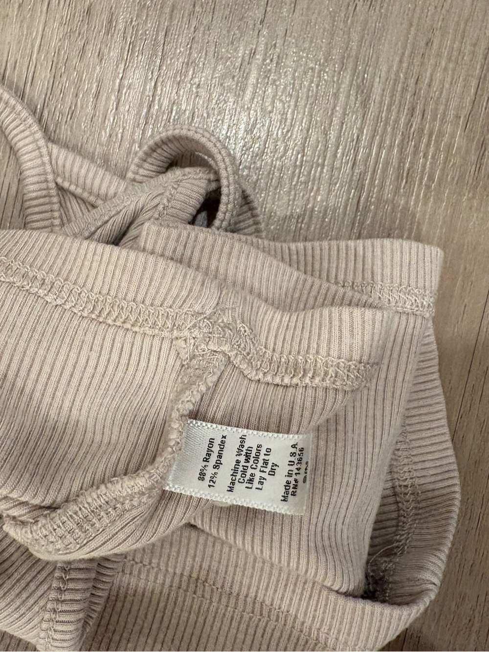 Joan brown crop strapy ribbed tank *Read* - Picture 10 of 10